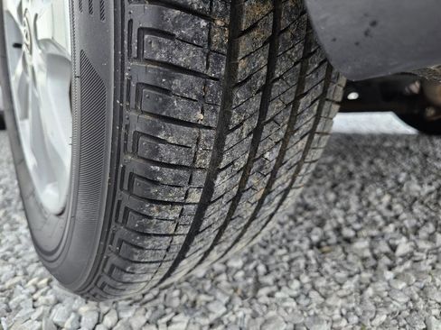 Used 2010 Toyota Camry LE image 65