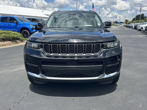 Used 2023 Jeep Grand Cherokee L Limited AWD/4WD image 3