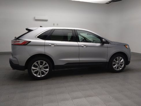 Used 2024 Ford Edge Titanium AWD/4WD image 10