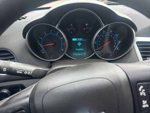 Used 2015 Chevrolet Cruze LT w/ Technology Package image 14