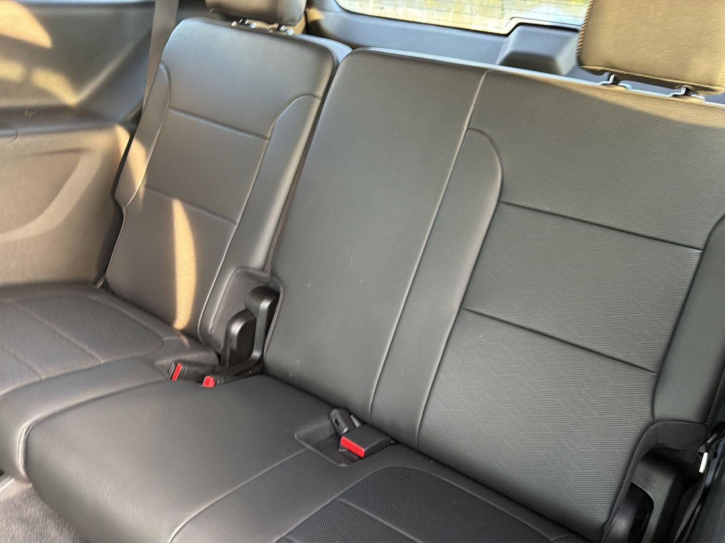 Used 2022 Chevrolet Traverse High Country FWD image 11