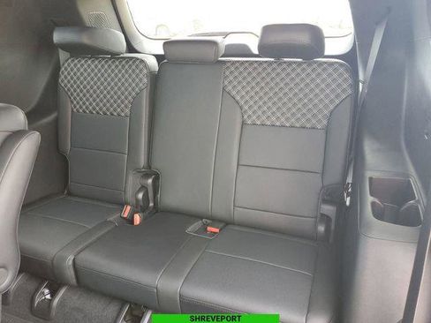 New 2026 GMC Acadia Denali w/ LPO, Floor Liner Package image 8