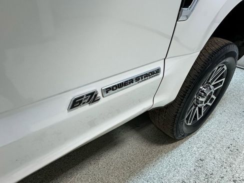 Used 2018 Ford F250 Lariat image 7