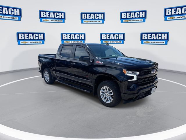 Used 2023 Chevrolet Silverado 1500 RST w/ Z71 Off-Road Package AWD/4WD image 2