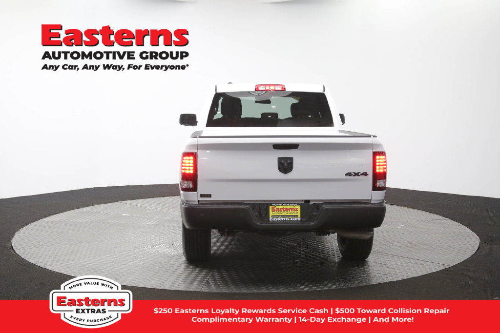 Used 2022 RAM 1500 Warlock AWD/4WD image 39