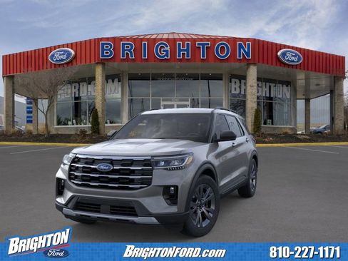 Used 2026 Ford Explorer Active w/ Active Comfort Package image 4