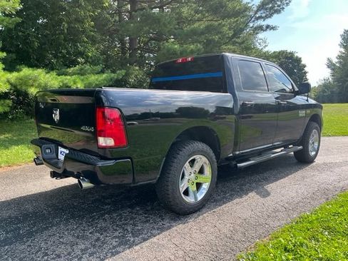Used 2014 RAM 1500 Express AWD/4WD image 3