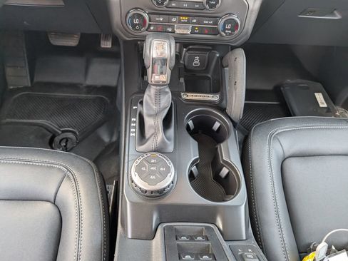 New 2026 Ford Bronco Badlands AWD/4WD image 16