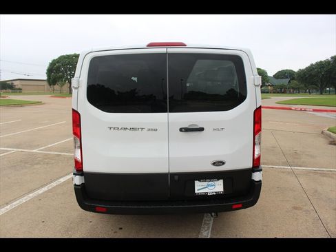 Used 2023 Ford Transit 350 XLT RWD image 4