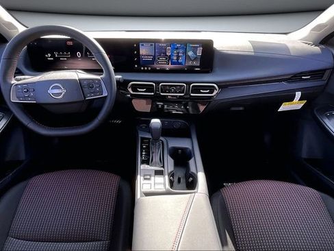 New 2026 Nissan Sentra SR image 5