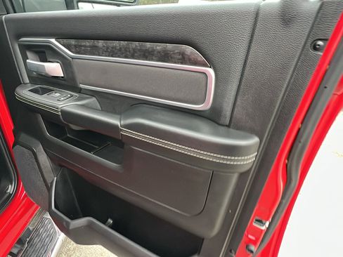 Used 2024 RAM 2500 Big Horn w/ Bed Utility Group image 18