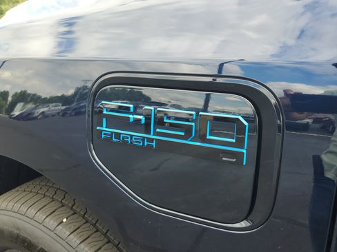 New 2025 Ford F150 Lightning Flash image 7