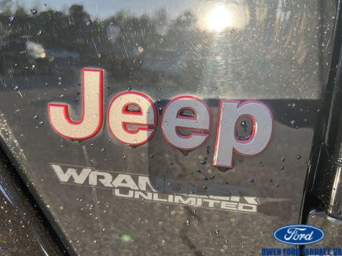 Used 2021 Jeep Wrangler Unlimited Rubicon AWD/4WD image 13