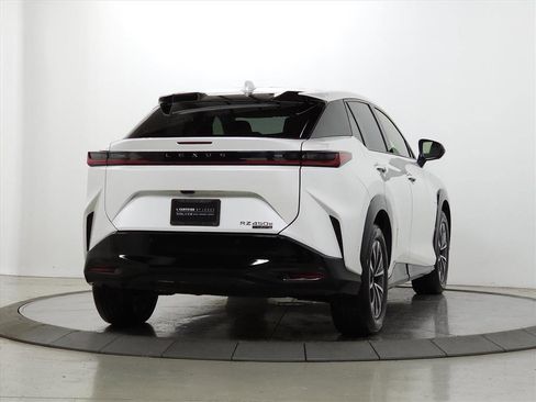 Used 2023 Lexus RZ 450e Premium image 10