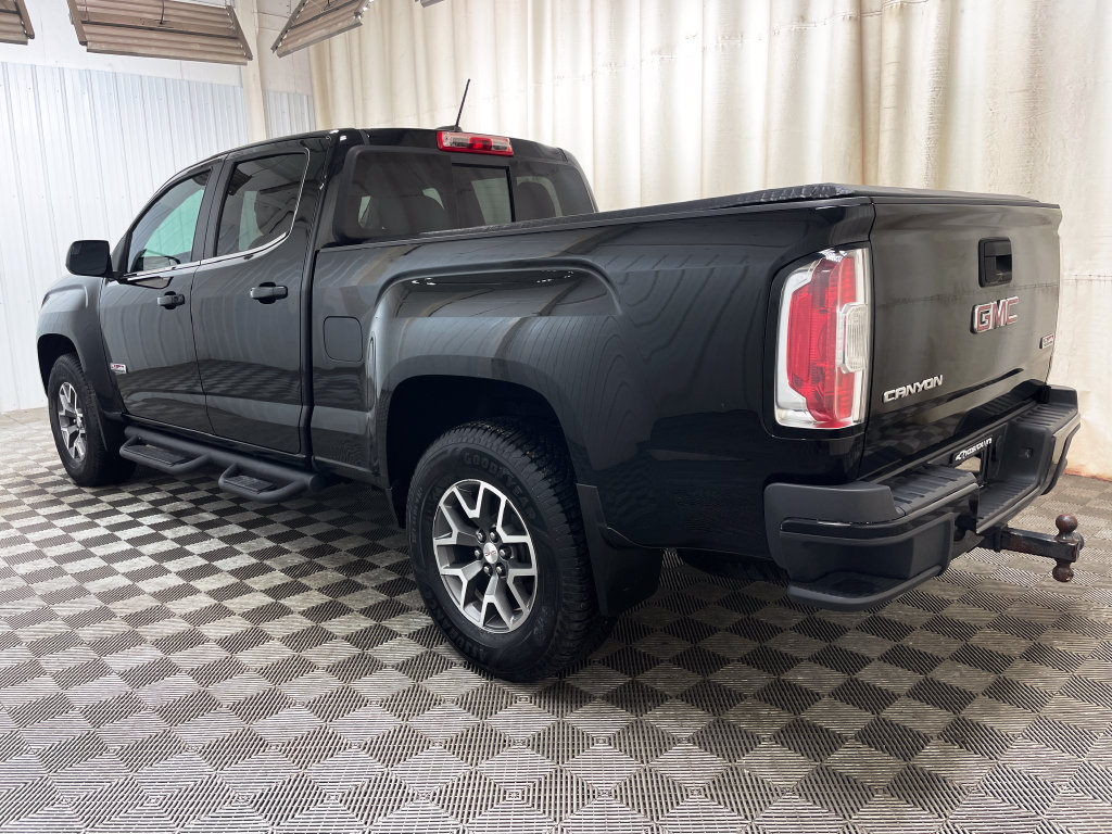 Used 2016 GMC Canyon SLE w/ All Terrain Package AWD/4WD image 15