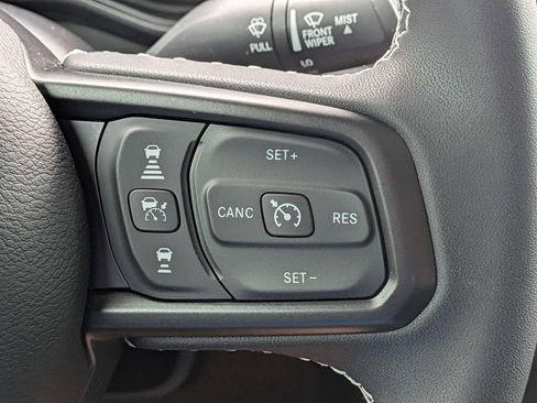 Used 2025 Jeep Gladiator Sport AWD/4WD image 28