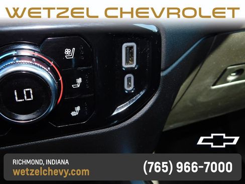 Used 2025 GMC Sierra 2500 SLT w/ Texas SLT Premium Package AWD/4WD image 42
