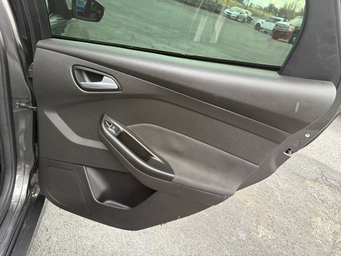 Used 2017 Ford Focus ST FWD image 58