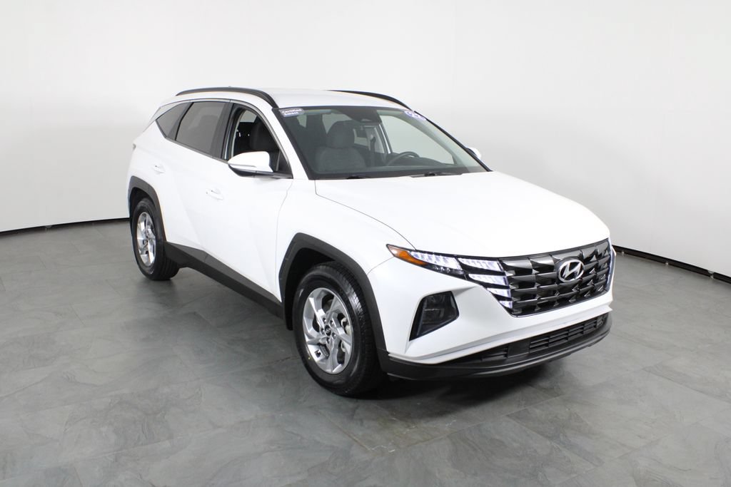 Used 2022 Hyundai Tucson SEL w/ Winter Package FWD image 4