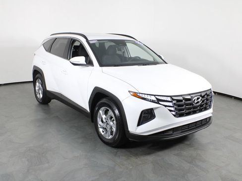 Used 2022 Hyundai Tucson SEL w/ Winter Package FWD image 4