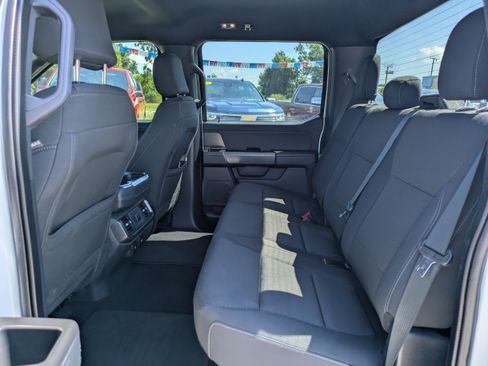 Used 2024 Ford F150 XLT w/ XLT Black Appearance Package RWD image 13
