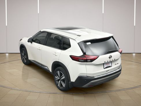 Used 2021 Nissan Rogue SL AWD/4WD image 37