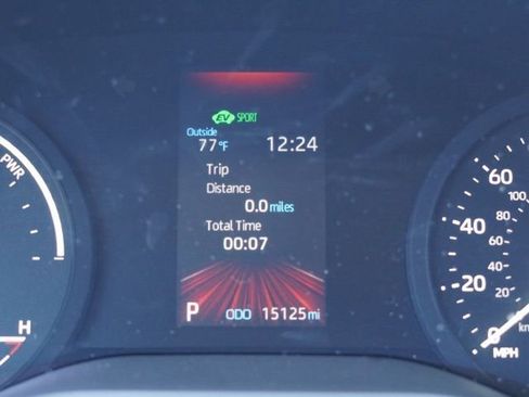 Certified 2024 Toyota Sienna LE image 39