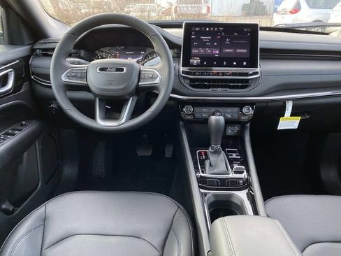 New 2026 Jeep Compass Limited image 8