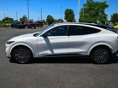 Certified 2025 Ford Mustang Mach-E Premium AWD/4WD image 8