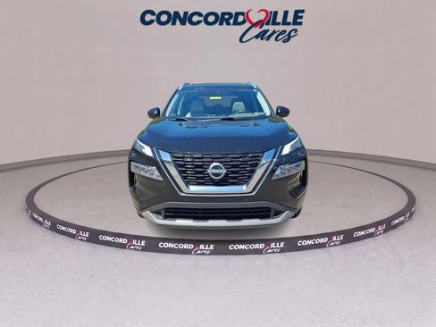 Certified 2023 Nissan Rogue SV w/ SV Premium B Package AWD/4WD image 3