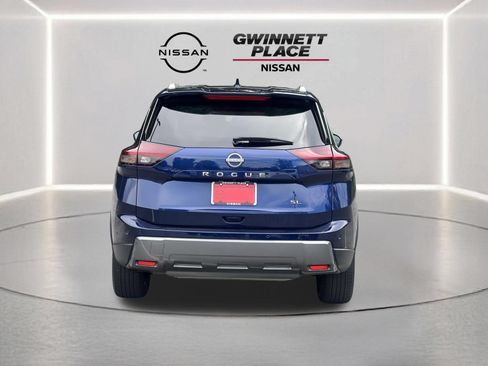 Certified 2026 Nissan Rogue SL FWD image 25