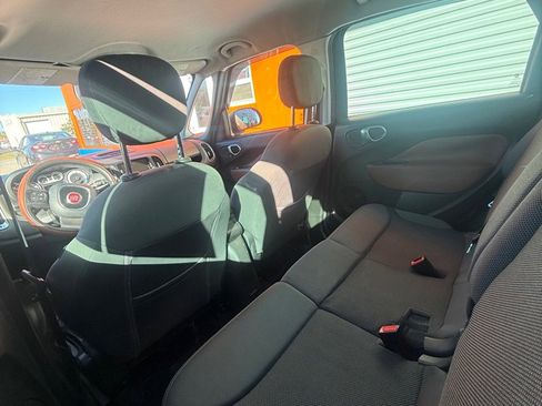 Used 2014 FIAT 500L Trekking w/ Popular Equipment Group FWD image 10