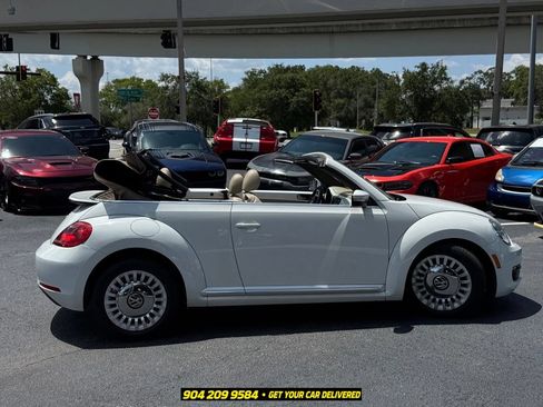 Used 2014 Volkswagen Beetle 1.8T FWD image 5