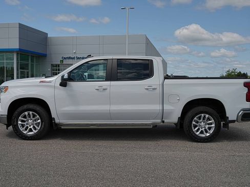 Used 2025 Chevrolet Silverado 1500 LT AWD/4WD image 10