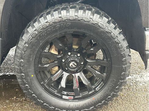 Used 2021 Chevrolet Silverado 1500 LT w/ Safety Package II image 10