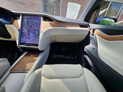 Used 2021 Tesla Model X Long Range AWD/4WD image 53