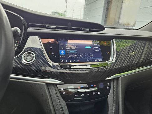 Used 2023 Cadillac XT6 Premium Luxury image 26