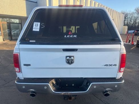 Used 2017 RAM 1500 Laramie image 9