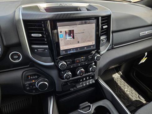 New 2026 RAM 1500 4x4 Crew Cab image 15