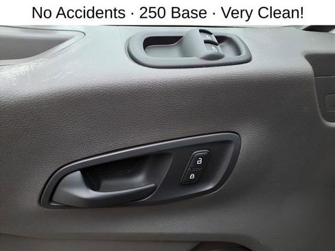 Used 2021 Ford Transit 250 Low Roof RWD image 11