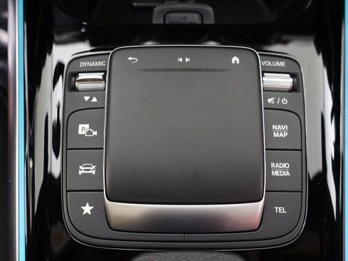 Used 2022 Mercedes-Benz GLB 35 AMG 4MATIC image 54