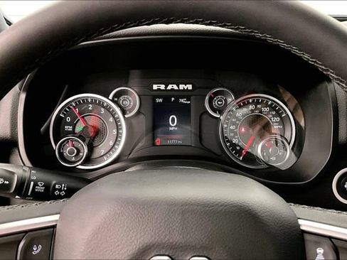 Used 2025 RAM 1500 Big Horn AWD/4WD image 28