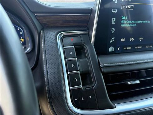 Used 2023 Chevrolet Tahoe Premier RWD image 16