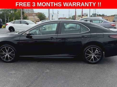 Used 2021 Toyota Camry SE FWD image 5