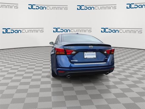 Used 2023 Nissan Altima 2.5 SR image 7
