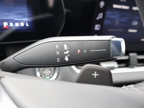 New 2026 Chevrolet Equinox LT image 17