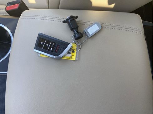 Used 2023 Acura MDX SH-AWD w/ Technology Package image 68