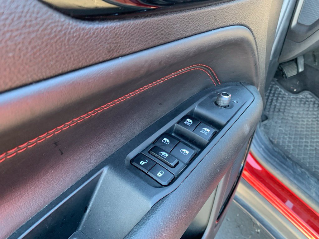 Used 2025 Jeep Compass Trailhawk AWD/4WD image 34