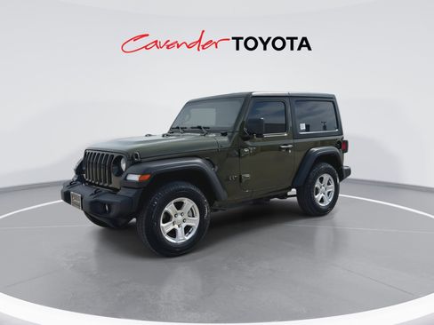 Used 2022 Jeep Wrangler Sport AWD/4WD image 4
