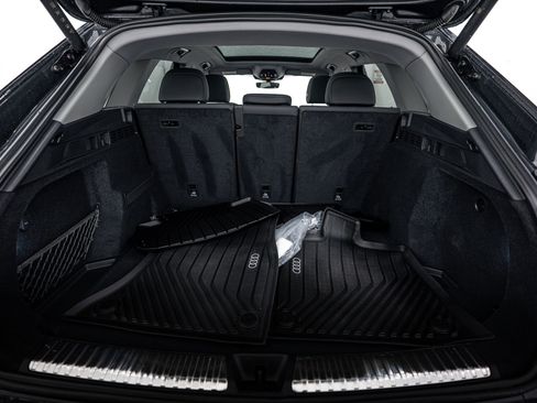 Certified 2025 Audi Q5 Premium Plus w/ Premium Plus image 21